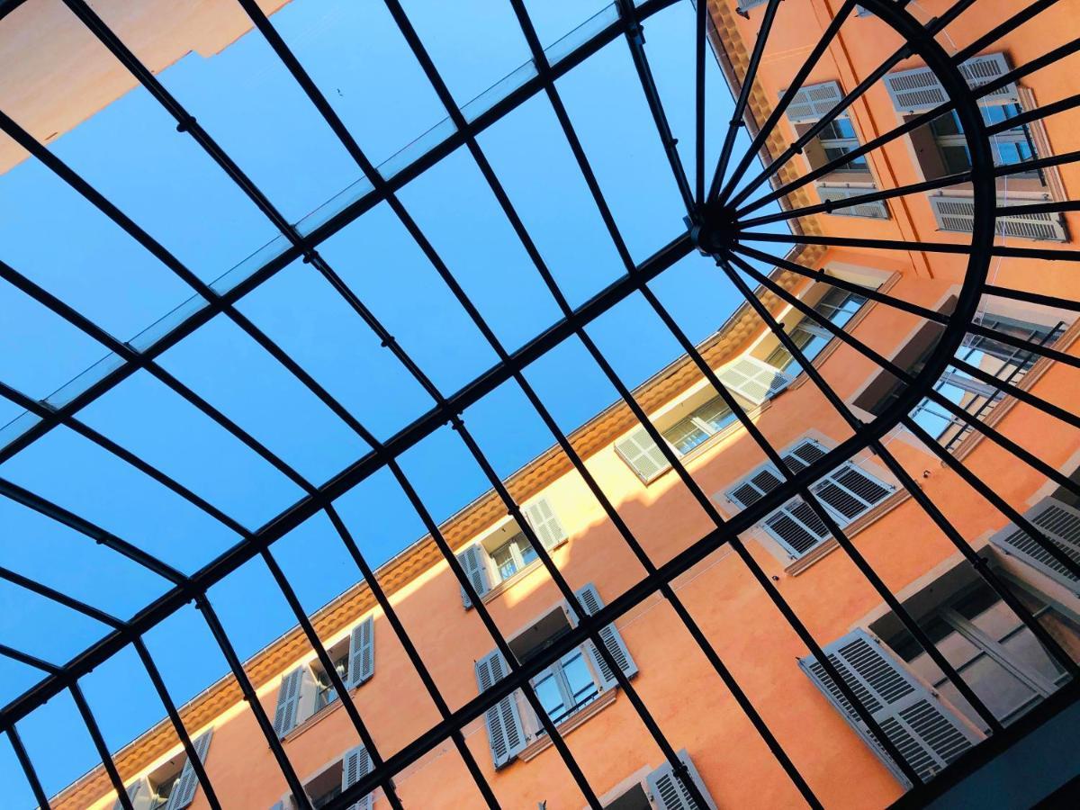 L'Eautel Toulon Centre Port Hotel Bagian luar foto